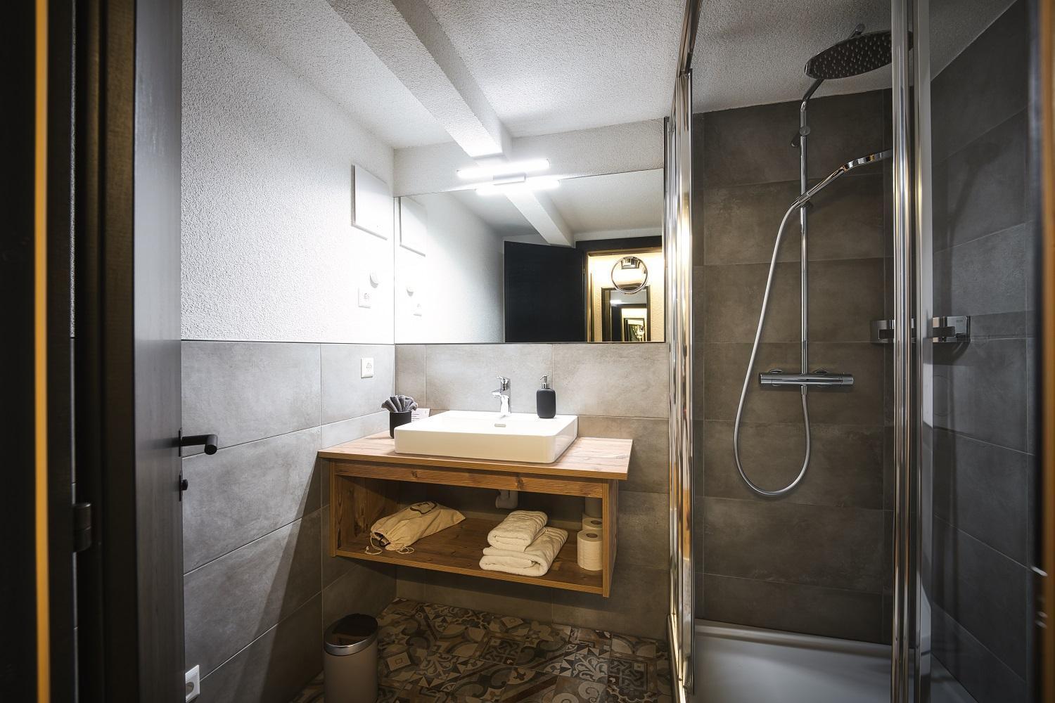 Berghotel Basur - Das Schihotel Am Arlberg Флирш Экстерьер фото